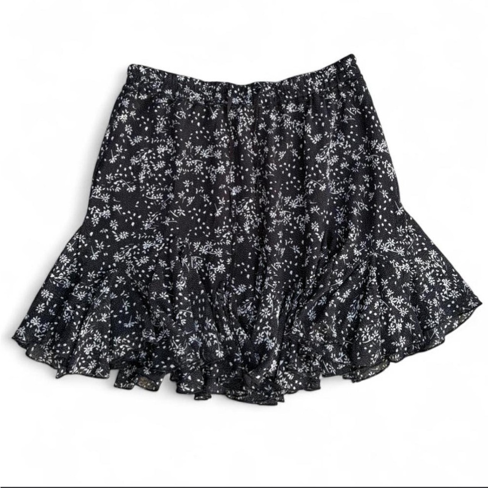 Papermoon Black and White Floral Skater Skirt